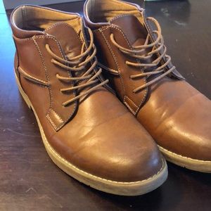 Steve Madden Men’s Chukka style boots.